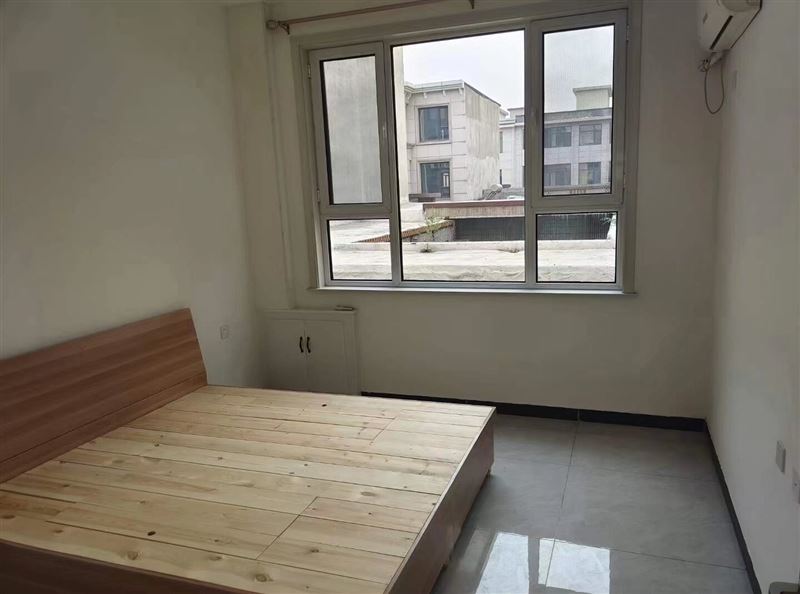 矿建街劳动局正对面房租出租